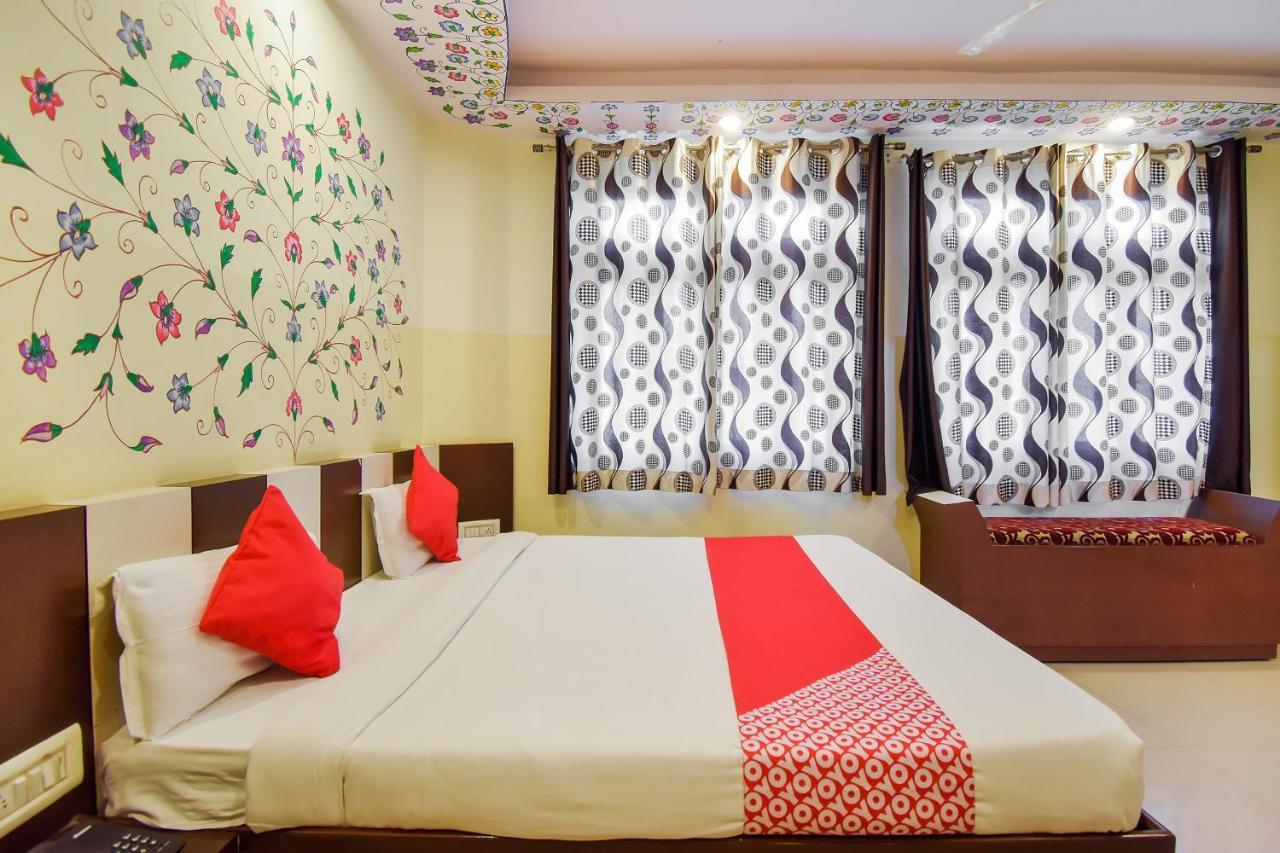 Oyo 11389 Hotel Ng Palace Jaipur Extérieur photo